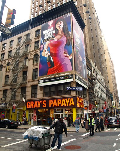 Grand Papaya Hot Dogs