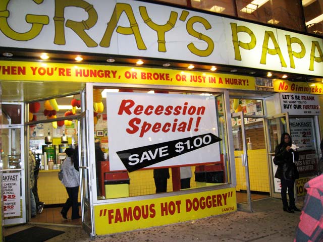 Grand Papaya Hot Dogs