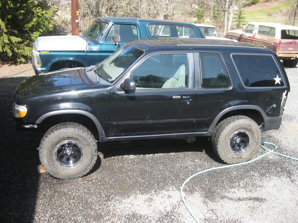 98 Ford Explorer Sport Lifted