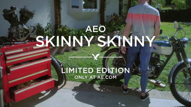 American Eagle Outfitters Skinny Jeans Ad