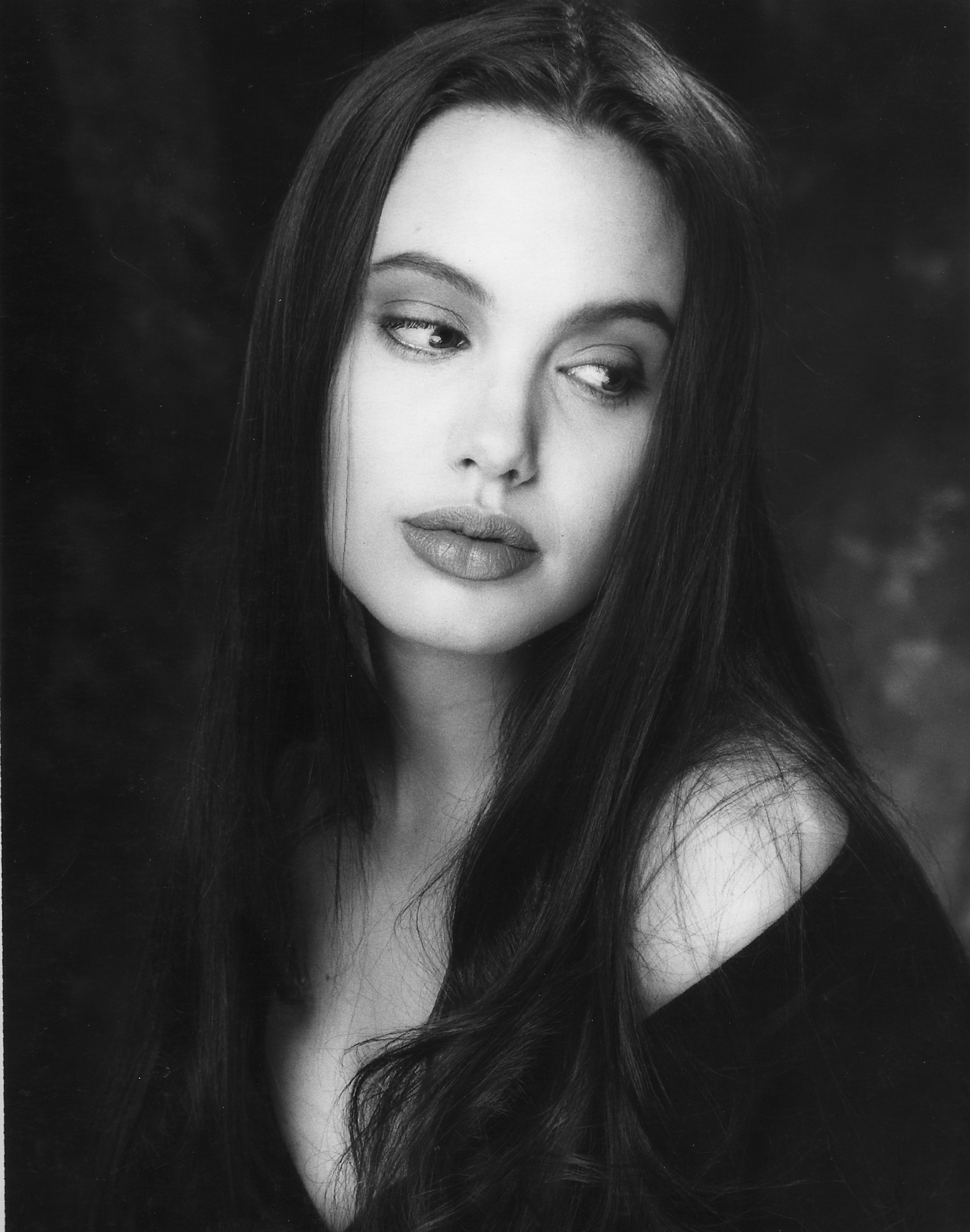 Angelina Jolie Younger Photos