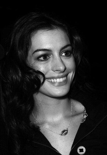 Anne Hathaway Catwoman Diet And Exercise