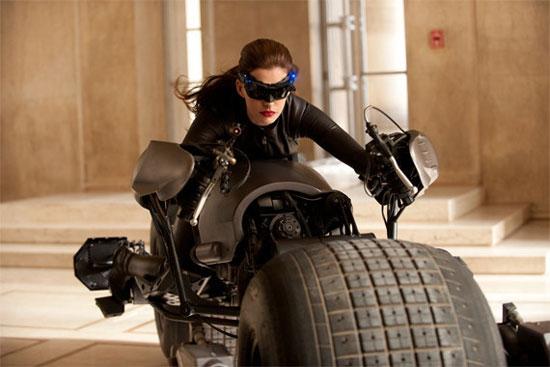 Anne Hathaway Catwoman Diet And Exercise