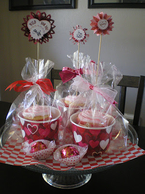 Creative Valentine Cupcakes