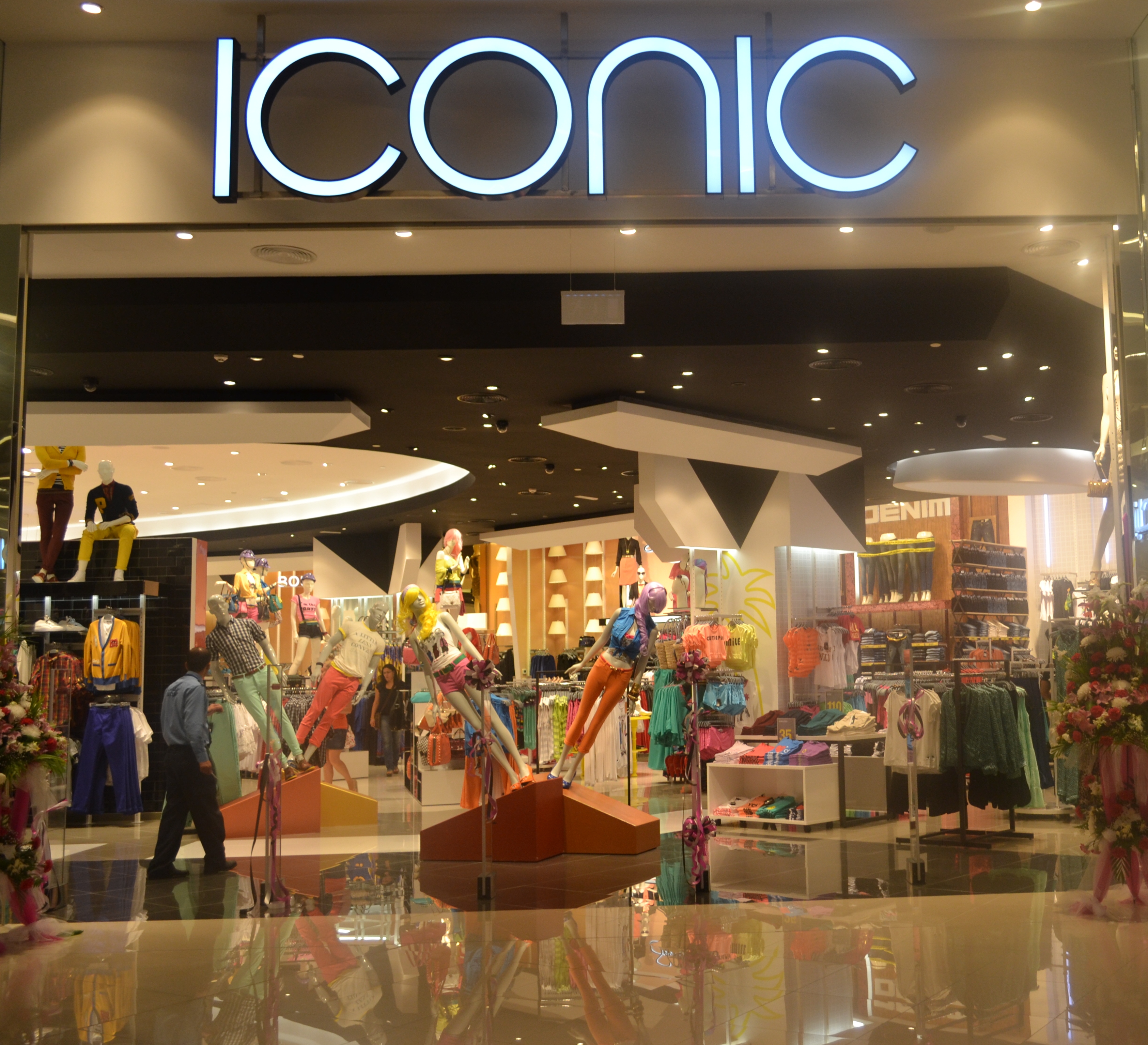 Dubai Mall Shops