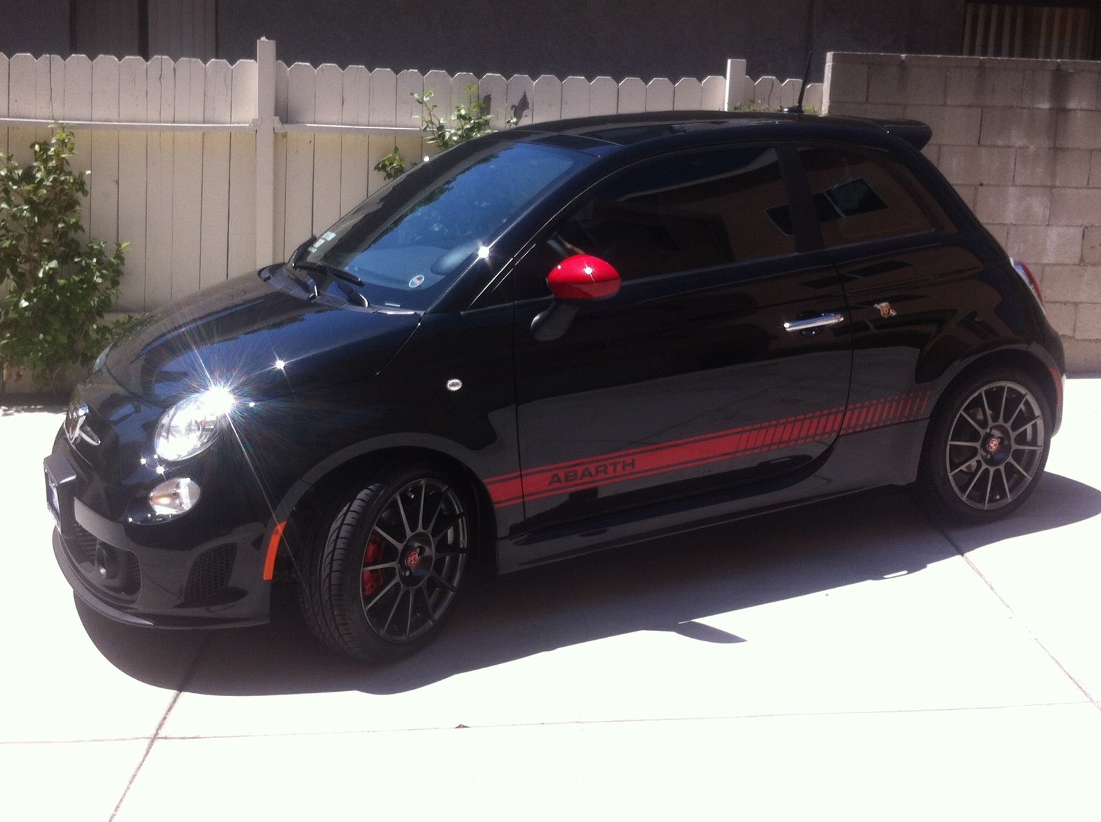 Fiat 500 Abarth Black And Red