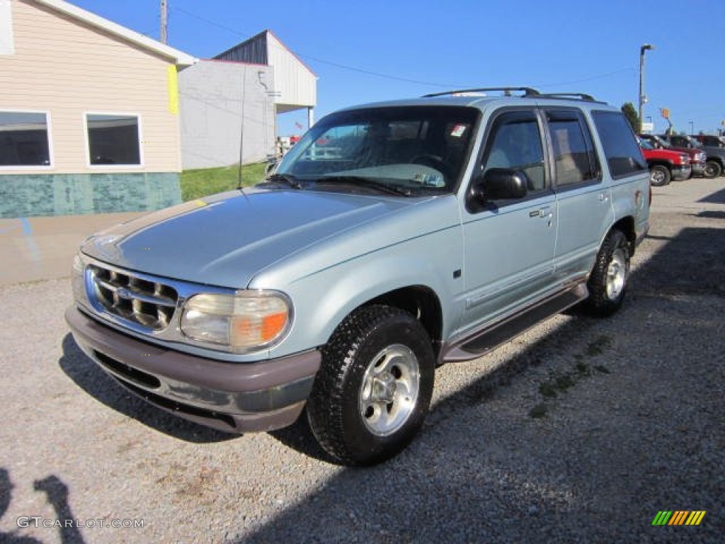 Ford Explorer 1996 White