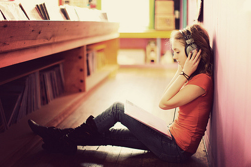 Girl Listening To Music Tumblr