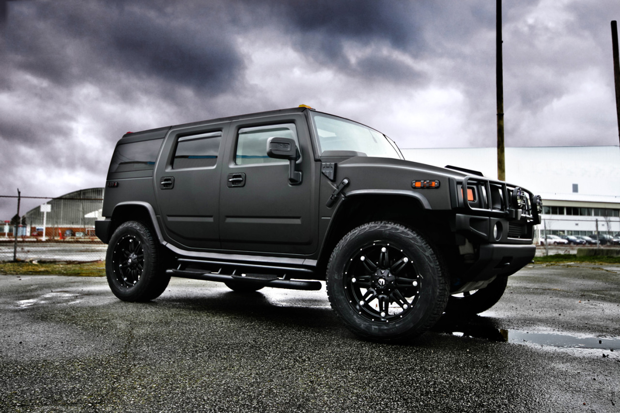 Hummer H2 Black Edition