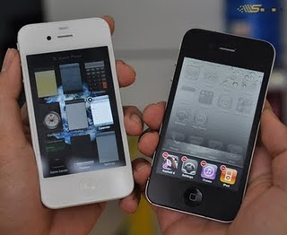 Iphone 4s White And Black