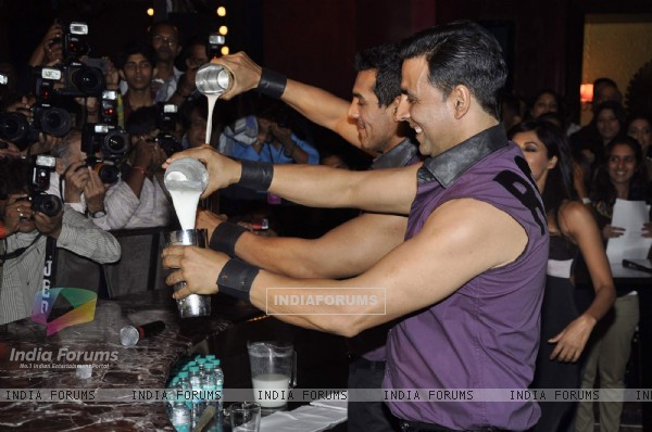 John Abraham Wallpapers Desi Boyz