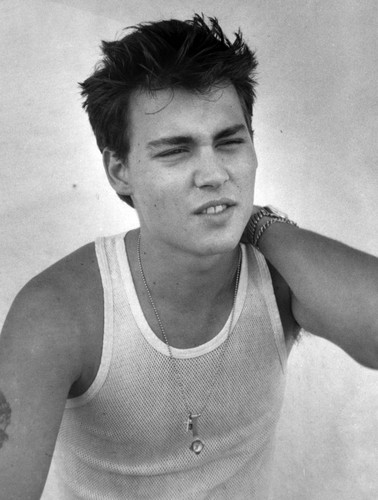 Johnny Depp Young Hot