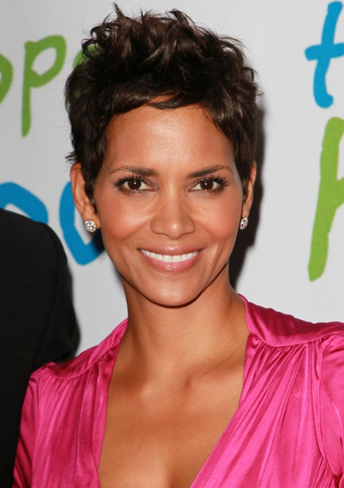 Latest Hairstyles For Women Over 40