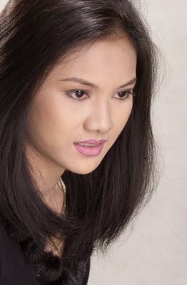 Myanmar Model Show Girl