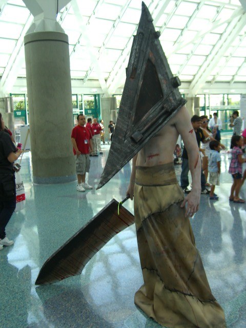 Pyramid Head Cosplay
