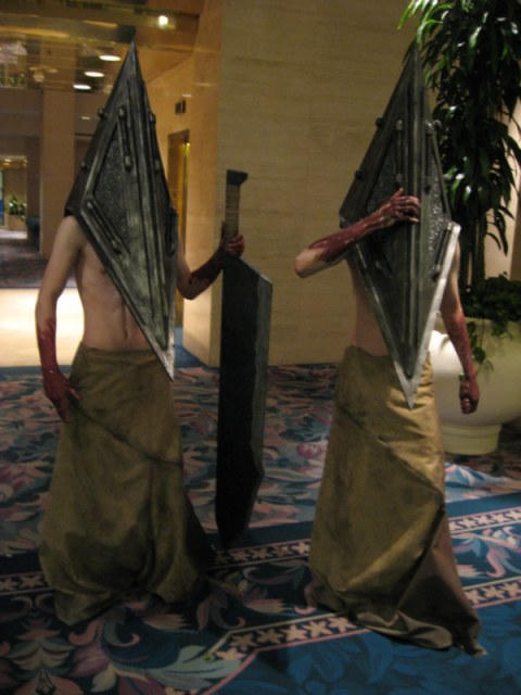 Pyramid Head Cosplay