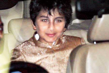Saif Ali Khan Daughter And Son Photo