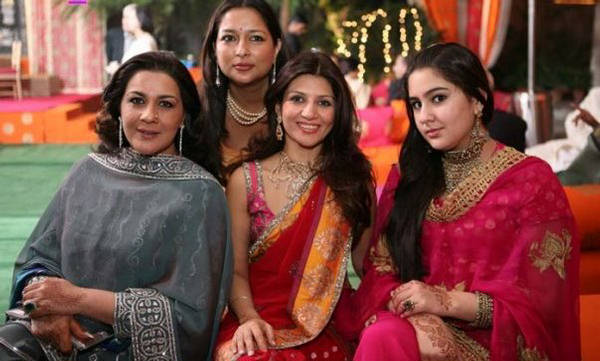 Saif Ali Khan Daughter Latest Photo