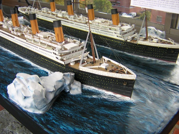 Titanic Sinking Model