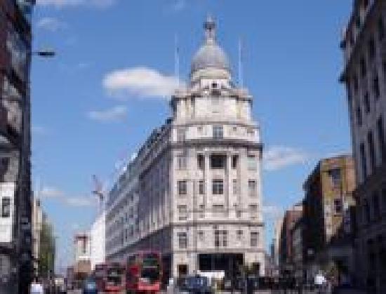 Travelodge London City Road Hotel
