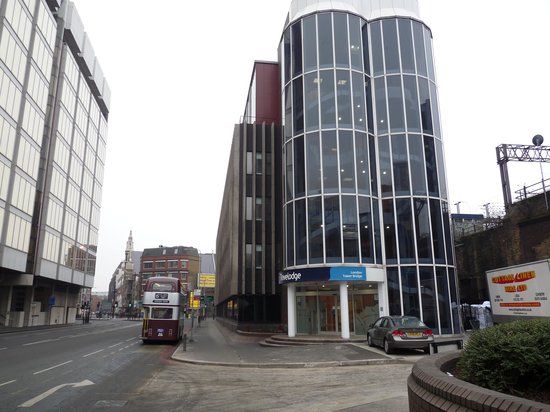 Travelodge London Docklands Nearest Tube