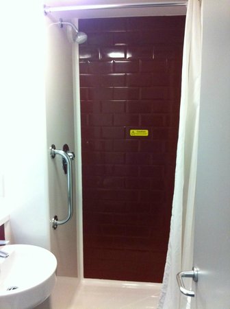 Travelodge London Excel Parking