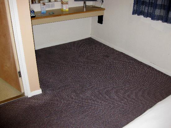Travelodge Manchester Central Arena Number
